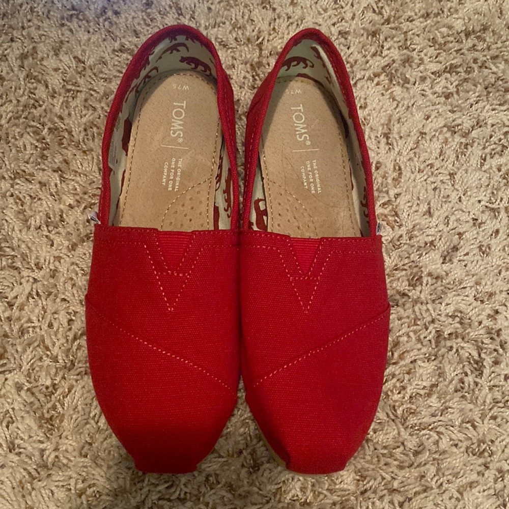 Red Toms